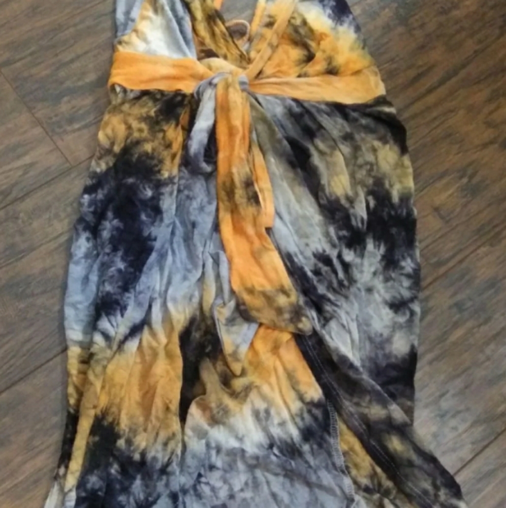 Wrap Around Tank